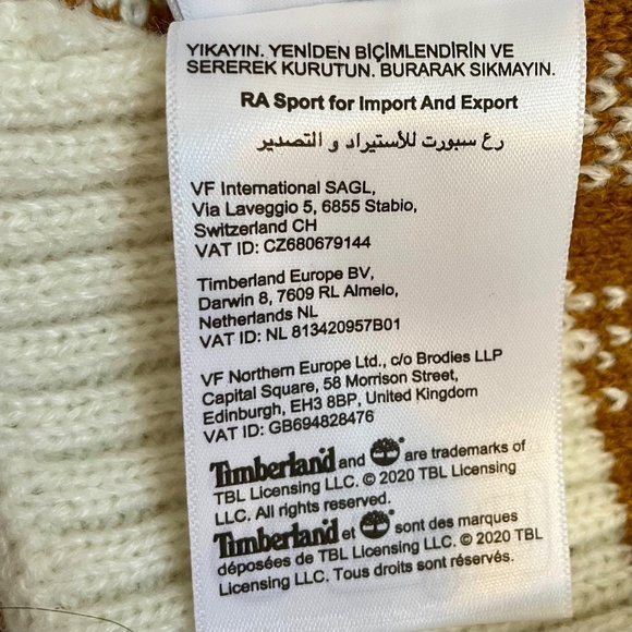 NWT Timberland tartan knit scarf. - Picture 6 of 7